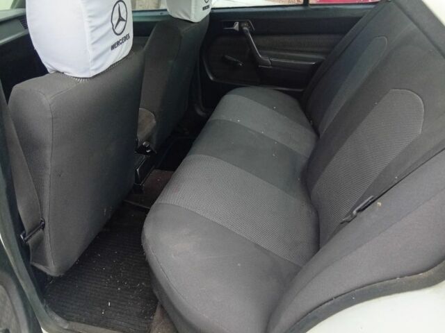 Белый Мерседес 190, объемом двигателя 0 л и пробегом 386 тыс. км за 1525 $, фото 6 на Automoto.ua