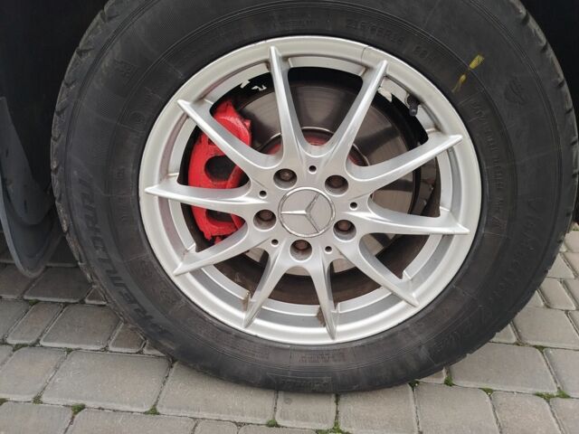 Белый Мерседес 190, объемом двигателя 2.1 л и пробегом 444 тыс. км за 8300 $, фото 10 на Automoto.ua