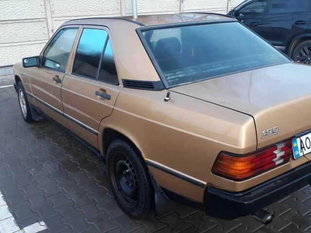 Бежевий Мерседес 190, об'ємом двигуна 2 л та пробігом 350 тис. км за 1700 $, фото 7 на Automoto.ua