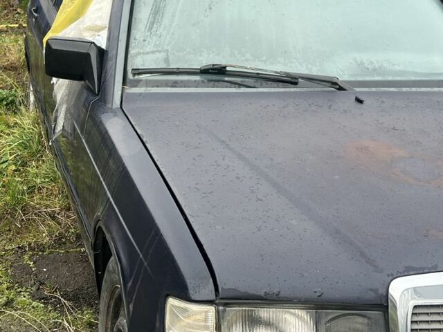 Чорний Мерседес 190, об'ємом двигуна 2 л та пробігом 3 тис. км за 1000 $, фото 1 на Automoto.ua