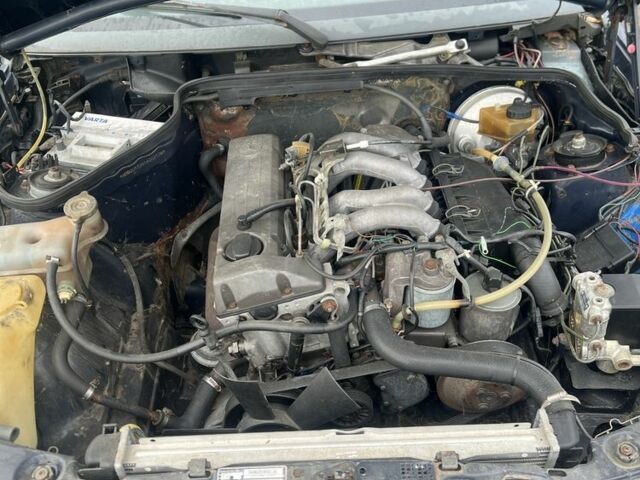 Чорний Мерседес 190, об'ємом двигуна 2 л та пробігом 3 тис. км за 1000 $, фото 2 на Automoto.ua