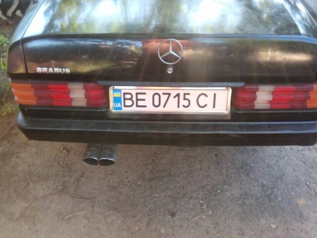 Черный Мерседес 190, объемом двигателя 2 л и пробегом 250 тыс. км за 1500 $, фото 6 на Automoto.ua