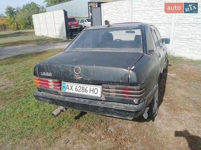 Черный Мерседес 190, объемом двигателя 2 л и пробегом 300 тыс. км за 1100 $, фото 2 на Automoto.ua