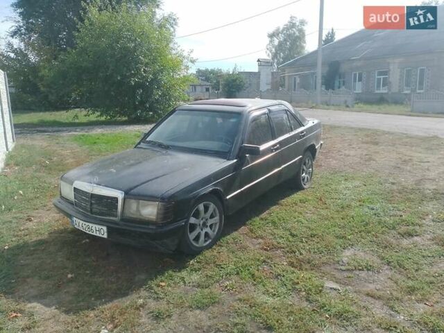 Черный Мерседес 190, объемом двигателя 2 л и пробегом 300 тыс. км за 1100 $, фото 4 на Automoto.ua