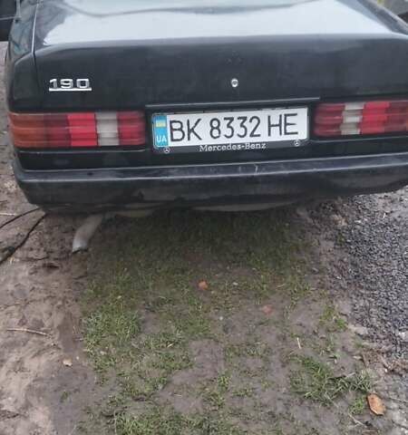 Чорний Мерседес 190, об'ємом двигуна 2.5 л та пробігом 630 тис. км за 2400 $, фото 5 на Automoto.ua