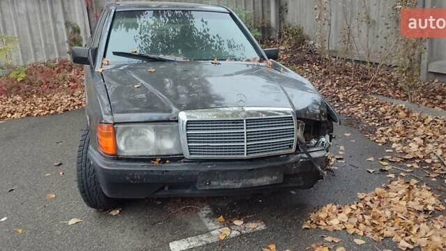 Чорний Мерседес 190, об'ємом двигуна 2 л та пробігом 470 тис. км за 765 $, фото 5 на Automoto.ua