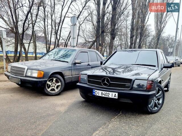 Черный Мерседес 190, объемом двигателя 2.3 л и пробегом 271 тыс. км за 4000 $, фото 36 на Automoto.ua