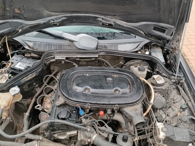 Чорний Мерседес 190, об'ємом двигуна 2 л та пробігом 439 тис. км за 1500 $, фото 6 на Automoto.ua