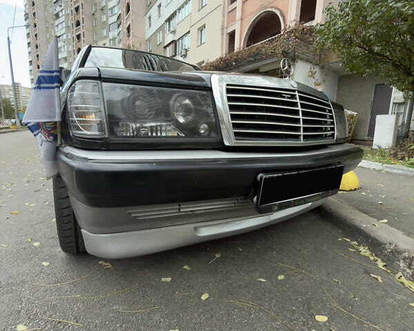 Черный Мерседес 190, объемом двигателя 2 л и пробегом 374 тыс. км за 6500 $, фото 22 на Automoto.ua