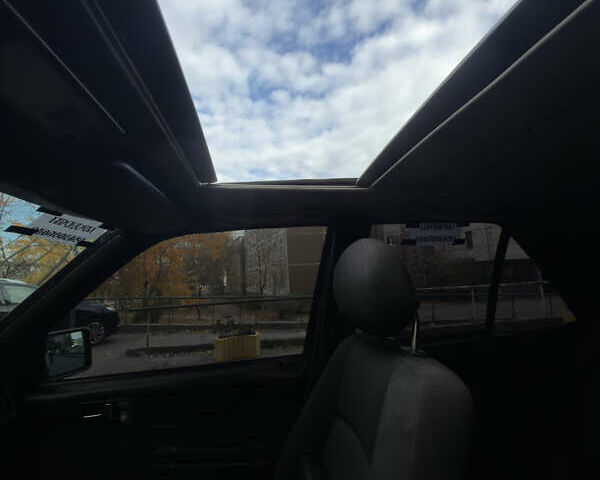 Черный Мерседес 190, объемом двигателя 2 л и пробегом 374 тыс. км за 6500 $, фото 10 на Automoto.ua