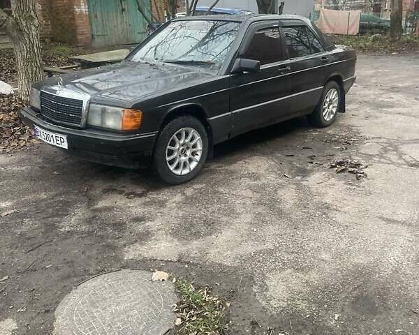 Чорний Мерседес 190, об'ємом двигуна 1.8 л та пробігом 300 тис. км за 1500 $, фото 9 на Automoto.ua