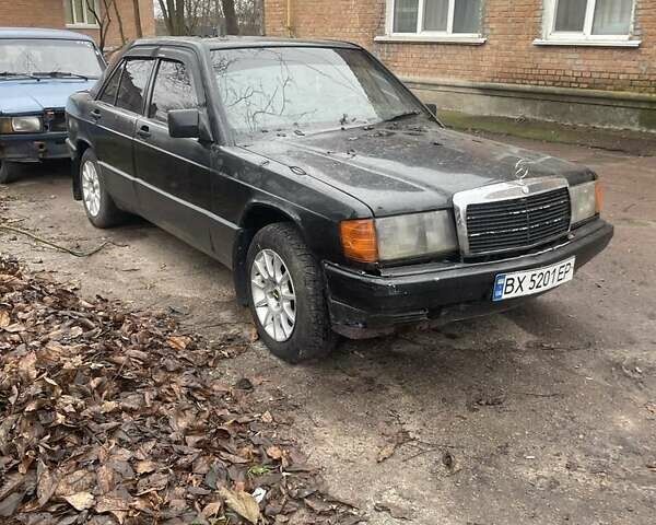 Чорний Мерседес 190, об'ємом двигуна 1.8 л та пробігом 300 тис. км за 1500 $, фото 7 на Automoto.ua