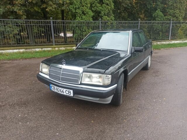 Черный Мерседес 190, объемом двигателя 2 л и пробегом 420 тыс. км за 2000 $, фото 3 на Automoto.ua