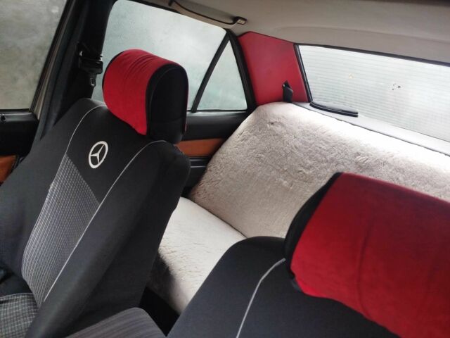 Коричневий Мерседес 190, об'ємом двигуна 2.3 л та пробігом 300 тис. км за 1000 $, фото 10 на Automoto.ua