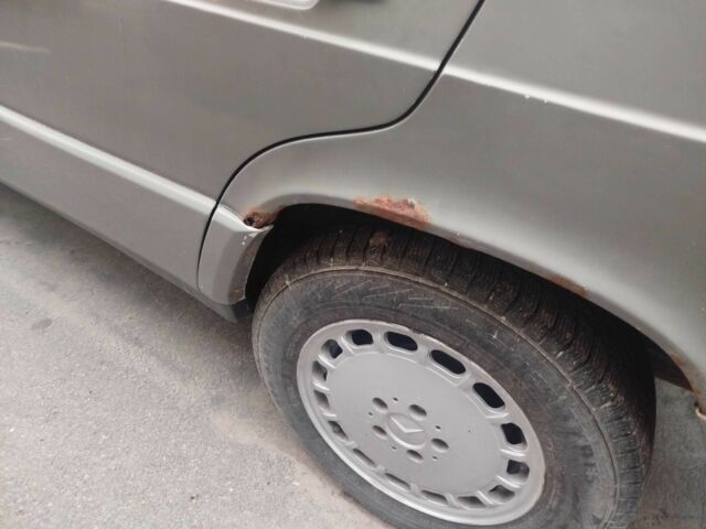 Коричневий Мерседес 190, об'ємом двигуна 2.3 л та пробігом 300 тис. км за 1000 $, фото 4 на Automoto.ua