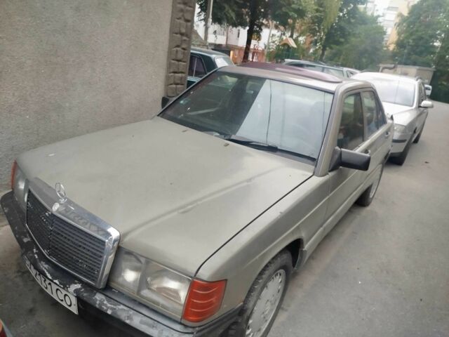 Коричневий Мерседес 190, об'ємом двигуна 2.3 л та пробігом 300 тис. км за 1000 $, фото 1 на Automoto.ua