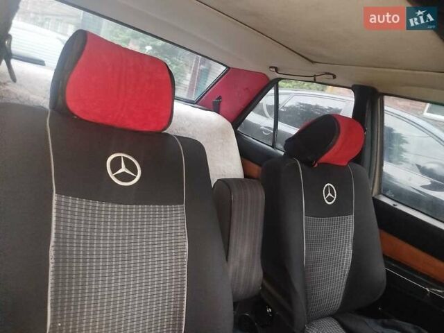 Коричневый Мерседес 190, объемом двигателя 2.3 л и пробегом 300 тыс. км за 1000 $, фото 4 на Automoto.ua