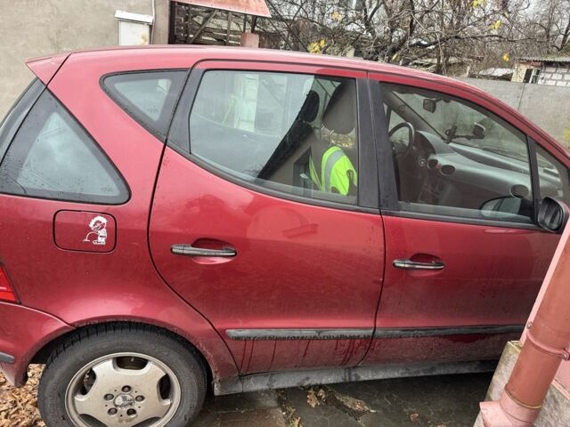 Червоний Мерседес 190, об'ємом двигуна 2 л та пробігом 212 тис. км за 2300 $, фото 3 на Automoto.ua