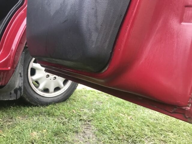 Червоний Мерседес 190, об'ємом двигуна 2.3 л та пробігом 552 тис. км за 2550 $, фото 22 на Automoto.ua