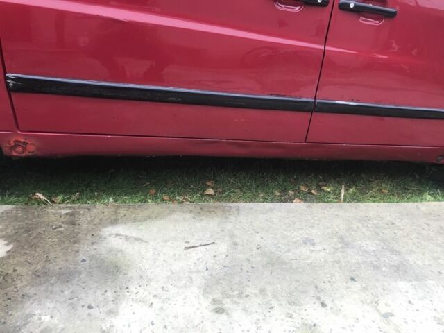 Червоний Мерседес 190, об'ємом двигуна 2.3 л та пробігом 552 тис. км за 2550 $, фото 4 на Automoto.ua