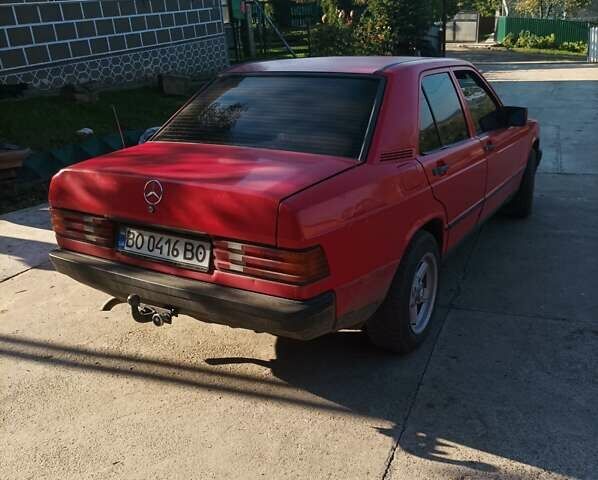 Червоний Мерседес 190, об'ємом двигуна 2 л та пробігом 362 тис. км за 1250 $, фото 4 на Automoto.ua