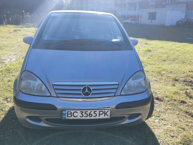 Мерседес 190 1999 у Новояворівськ на Automoto.ua Сірий Мерседес 190, об'ємом двигуна 1.9 л та пробігом 230 тис. км за 4050 $, фото 1 на Automoto.ua