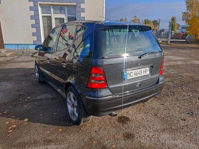 Серый Мерседес 190, объемом двигателя 1.9 л и пробегом 176 тыс. км за 2950 $, фото 1 на Automoto.ua