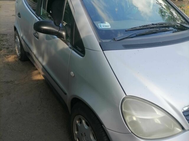 Сірий Мерседес 190, об'ємом двигуна 1.7 л та пробігом 1 тис. км за 1250 $, фото 2 на Automoto.ua