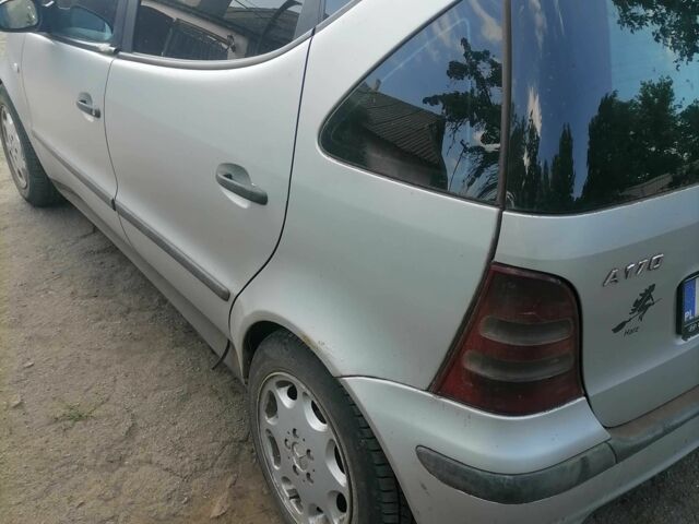 Сірий Мерседес 190, об'ємом двигуна 1.7 л та пробігом 1 тис. км за 1250 $, фото 1 на Automoto.ua