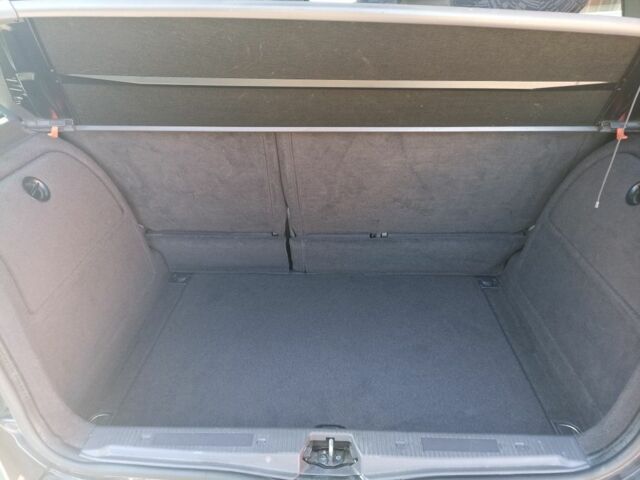 Серый Мерседес 190, объемом двигателя 1.9 л и пробегом 176 тыс. км за 2950 $, фото 5 на Automoto.ua