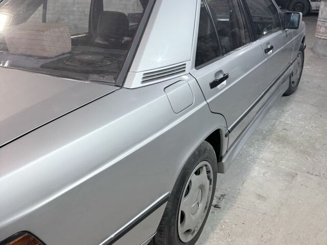 Сірий Мерседес 190, об'ємом двигуна 2 л та пробігом 1 тис. км за 2902 $, фото 2 на Automoto.ua