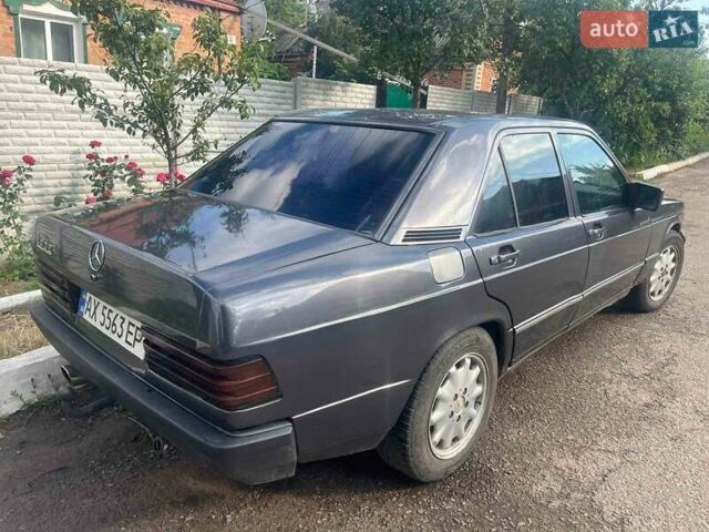 Серый Мерседес 190, объемом двигателя 2.3 л и пробегом 362 тыс. км за 2200 $, фото 3 на Automoto.ua