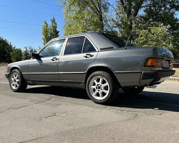 Сірий Мерседес 190, об'ємом двигуна 2.5 л та пробігом 275 тис. км за 5500 $, фото 6 на Automoto.ua