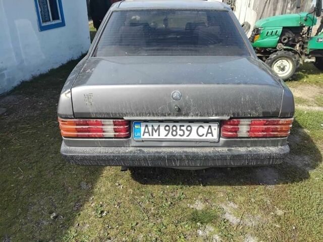 Сірий Мерседес 190, об'ємом двигуна 2 л та пробігом 490 тис. км за 550 $, фото 2 на Automoto.ua