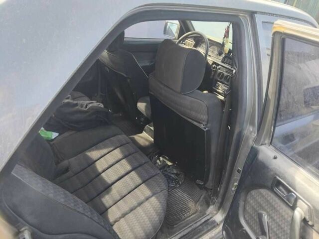 Сірий Мерседес 190, об'ємом двигуна 2 л та пробігом 490 тис. км за 550 $, фото 4 на Automoto.ua