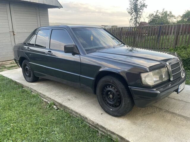 Сірий Мерседес 190, об'ємом двигуна 2 л та пробігом 40 тис. км за 2100 $, фото 6 на Automoto.ua