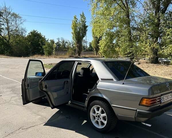 Сірий Мерседес 190, об'ємом двигуна 2.5 л та пробігом 275 тис. км за 5500 $, фото 15 на Automoto.ua