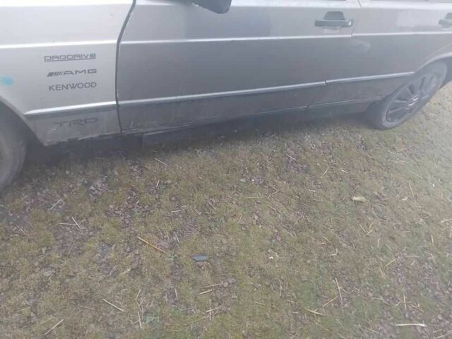 Сірий Мерседес 190, об'ємом двигуна 2 л та пробігом 490 тис. км за 550 $, фото 7 на Automoto.ua