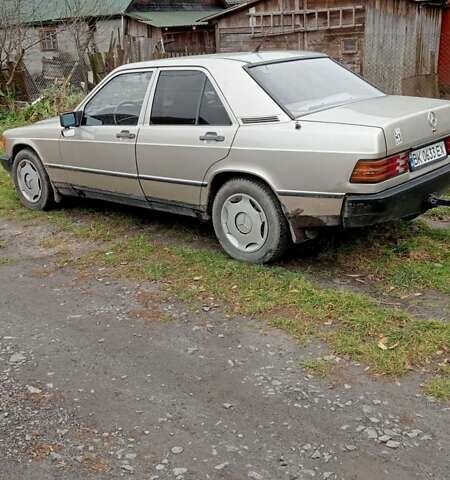 Серый Мерседес 190, объемом двигателя 2 л и пробегом 460 тыс. км за 1700 $, фото 1 на Automoto.ua