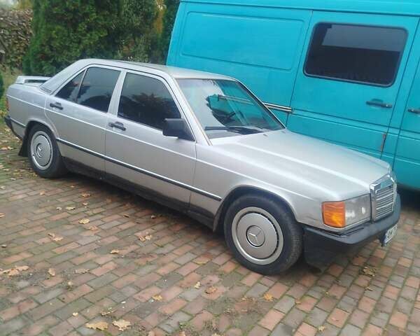 Сірий Мерседес 190, об'ємом двигуна 2.3 л та пробігом 450 тис. км за 1184 $, фото 8 на Automoto.ua