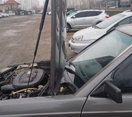 Серый Мерседес 190, объемом двигателя 2 л и пробегом 5 тыс. км за 2100 $, фото 3 на Automoto.ua