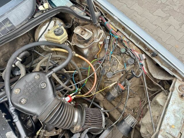 Серый Мерседес 190, объемом двигателя 2.3 л и пробегом 317 тыс. км за 1200 $, фото 13 на Automoto.ua