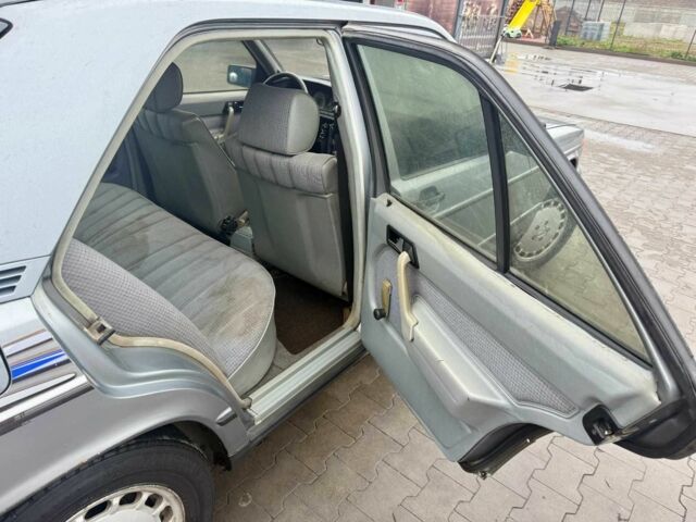 Серый Мерседес 190, объемом двигателя 2.3 л и пробегом 317 тыс. км за 1200 $, фото 14 на Automoto.ua