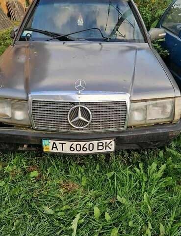 Серый Мерседес 190, объемом двигателя 2 л и пробегом 200 тыс. км за 3700 $, фото 1 на Automoto.ua