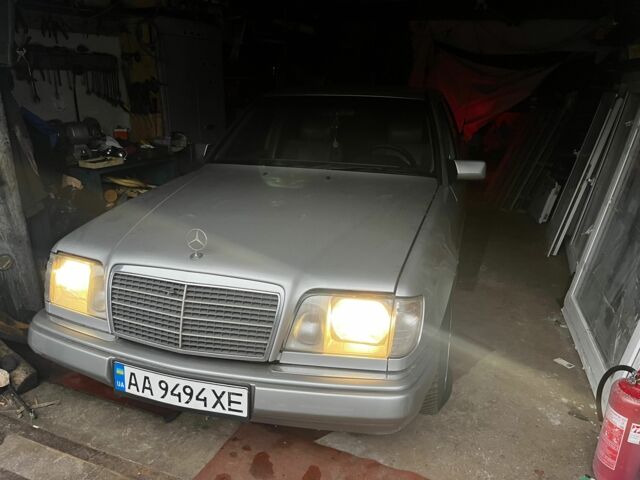 Серый Мерседес 190, объемом двигателя 0 л и пробегом 249 тыс. км за 7500 $, фото 7 на Automoto.ua