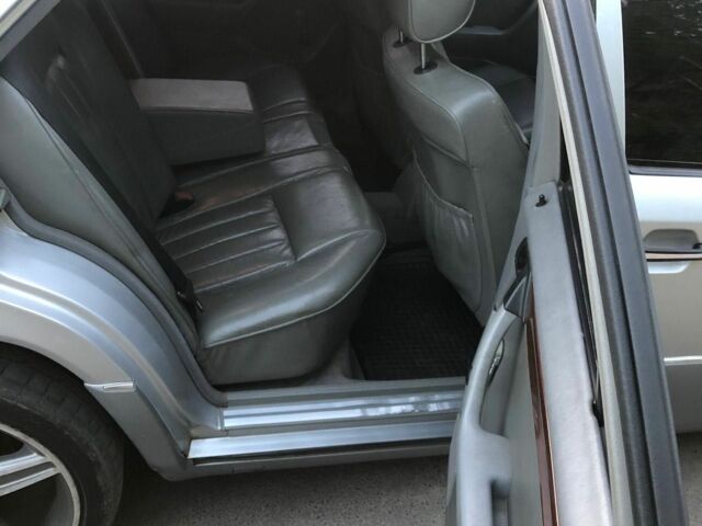 Серый Мерседес 190, объемом двигателя 0 л и пробегом 249 тыс. км за 7500 $, фото 3 на Automoto.ua