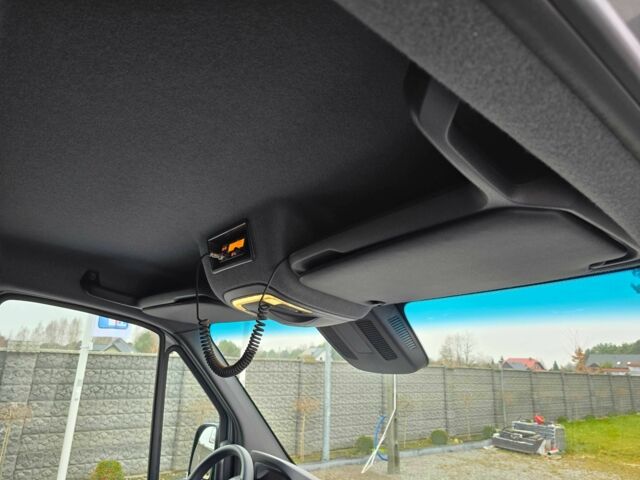 Серый Мерседес 190, объемом двигателя 3 л и пробегом 1 тыс. км за 122447 $, фото 14 на Automoto.ua