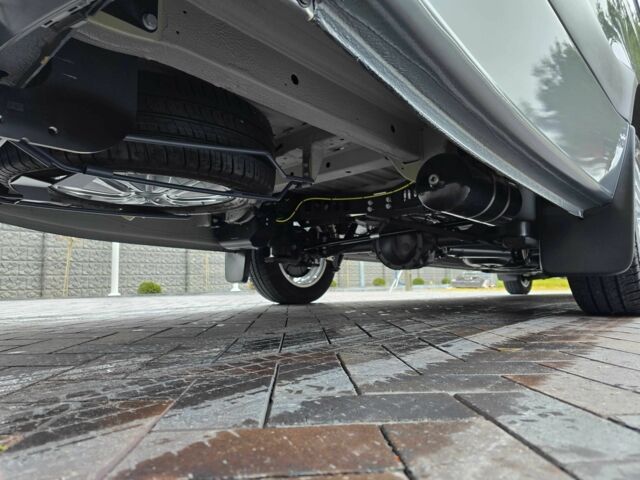 Серый Мерседес 190, объемом двигателя 3 л и пробегом 1 тыс. км за 122447 $, фото 19 на Automoto.ua