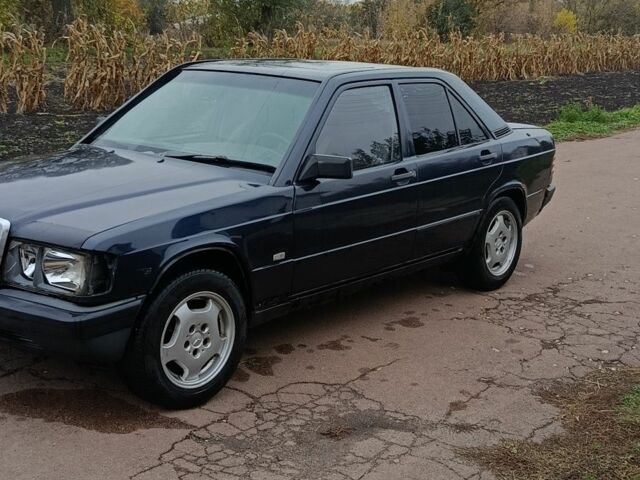 Синій Мерседес 190, об'ємом двигуна 2 л та пробігом 452 тис. км за 837 $, фото 5 на Automoto.ua