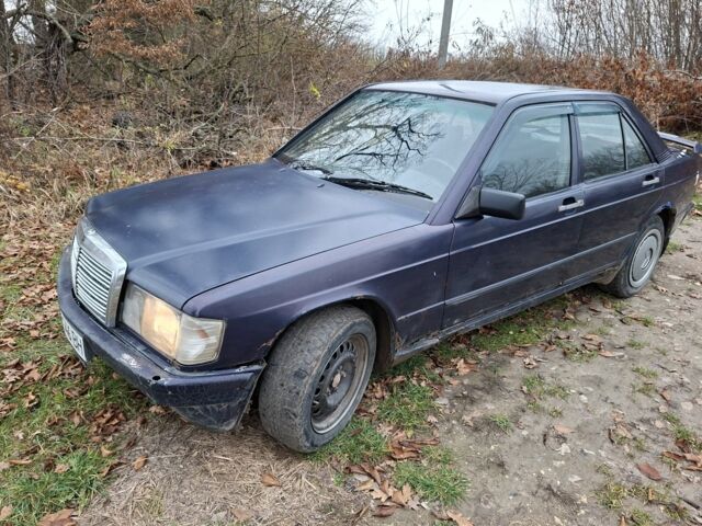 Синій Мерседес 190, об'ємом двигуна 2 л та пробігом 999 тис. км за 800 $, фото 1 на Automoto.ua